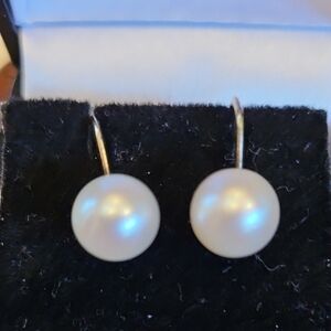 14k Mikimoto White/cream Colored Pearl Earrings. Non Pierced Screw Backs